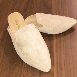 MUSSHO Beige Suede Pointed-Toe Slip-On Mules